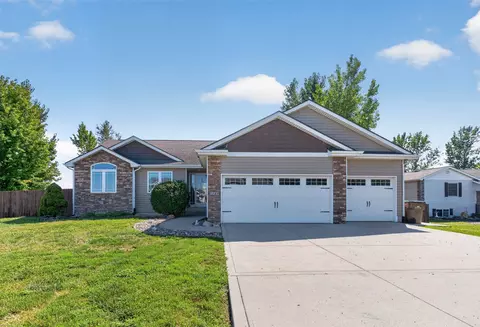 7181 NE 27th Ave, Altoona, IA 50009
