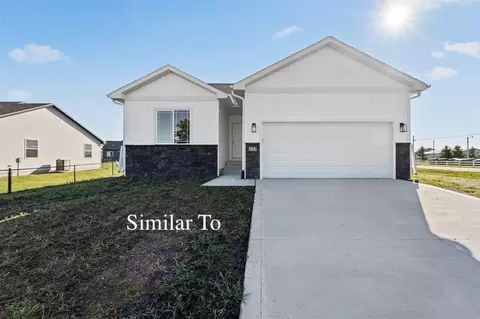 Exterior - 1611 Stuart Ct, Stuart, IA 50250 photo 1 of 1