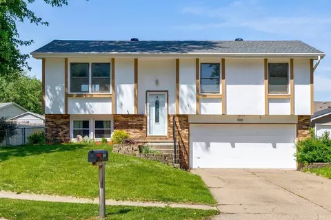 500 NW Norton Cir, Grimes, IA 50111