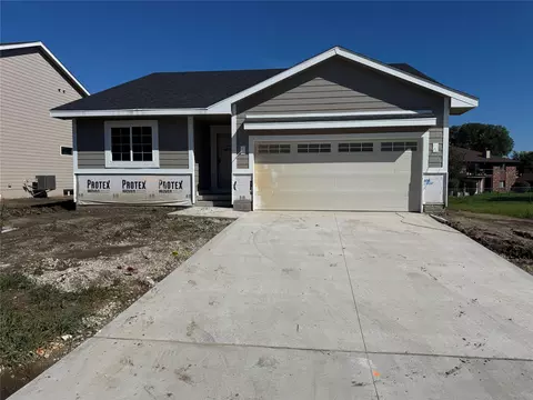 4447 SW 23rd St, Des Moines, IA 50321