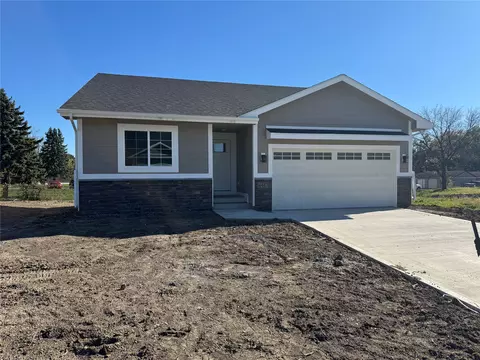 4447 SW 23rd St, Des Moines, IA 50321