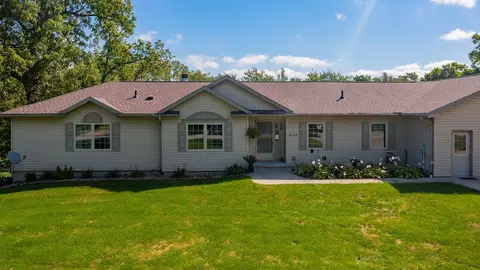 6125 SE 16th Ct, Des Moines, IA 50320
