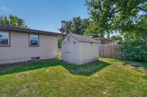 Exterior - 5017 Todd Dr, Ames, IA 50014 photo 8 of 11