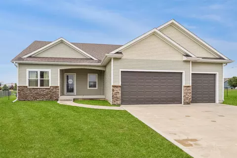 100 Summit Cir NW, Bondurant, IA 50035