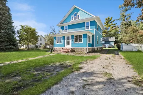 1309 West St, Grinnell, IA 50112