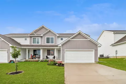 510 7th St NE, Mitchellville, IA 50169
