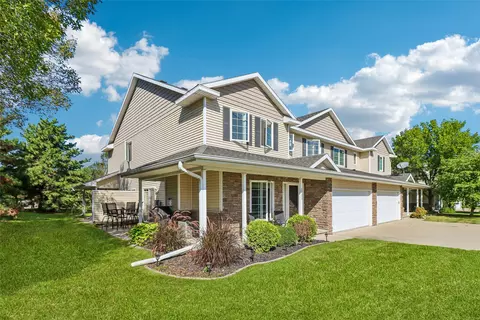 2722 NW 154th Ct, Clive, IA 50325