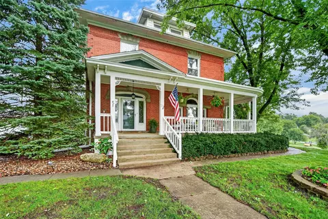 415 Walnut St, De Soto, IA 50069