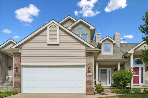 6855 NW 57th St, Johnston, IA 50131