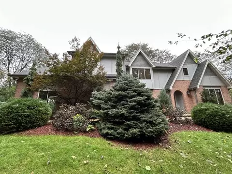 3421 Briar Rdg, West Des Moines, IA 50265