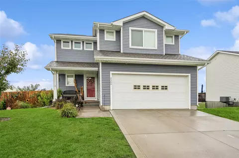 3304 Locust St SW, Bondurant, IA 50035