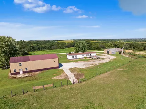 7336 168th St, Albia, IA 52531
