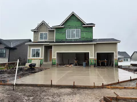 4708 177th St, Urbandale, IA 50323