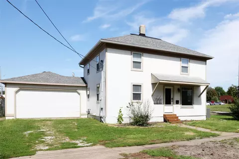 331 6th St, Boone, IA 50036