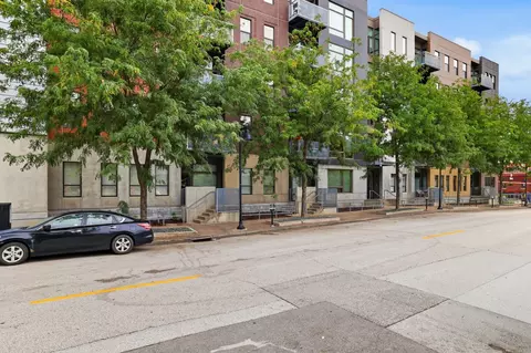 119 4th St #106, Des Moines, IA 50309