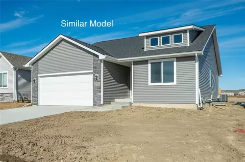 591 NW Cherrywood Ln, Grimes, IA 50111