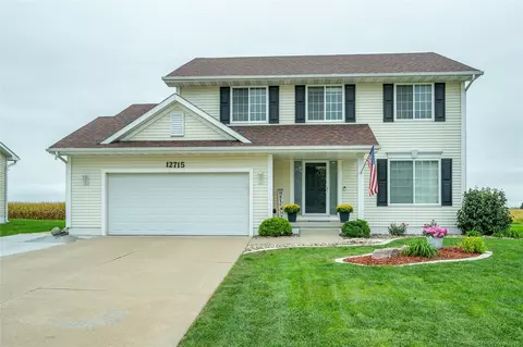 12715 Tanglewood Dr, Urbandale, IA 50323