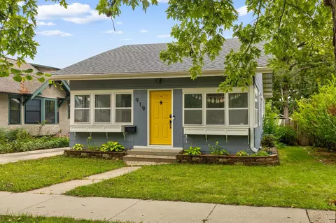 919 40th St, Des Moines, IA 50312