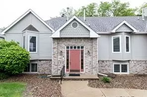 8130 Dellwood Dr, Urbandale, IA 50322