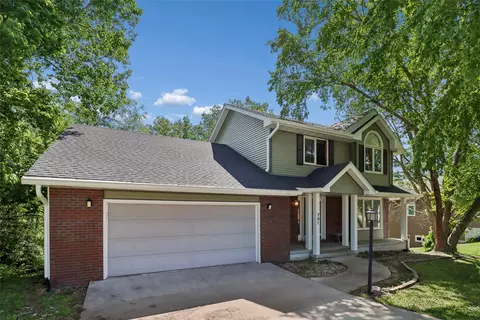 701 SE 61st St, Pleasant Hill, IA 50327