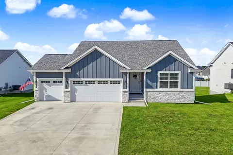 428 Wicker Dr, Huxley, IA 50124