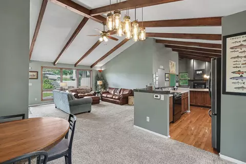 1503 Nevin Dr, Knoxville, IA 50138