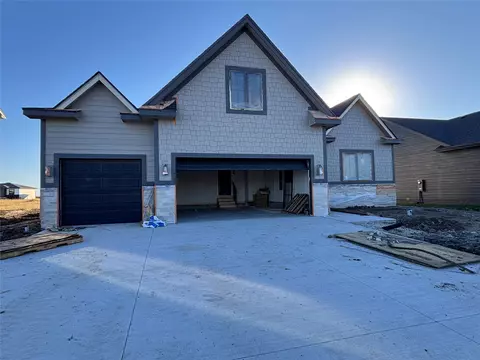891 SW Boulder Dr, Grimes, IA 50111