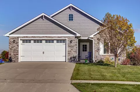 478 Bella Vista Ct, Huxley, IA 50124