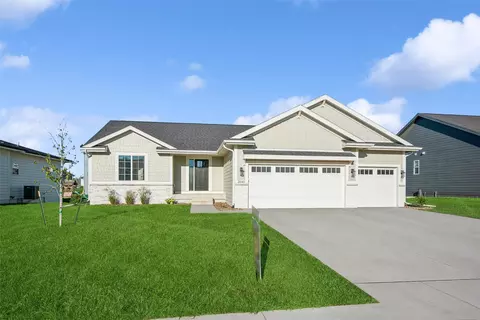 2640 Abbott Dr, Waukee, IA 50263