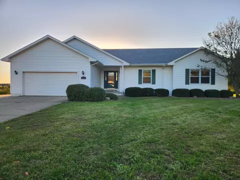1015 S R St S, Indianola, IA 50125
