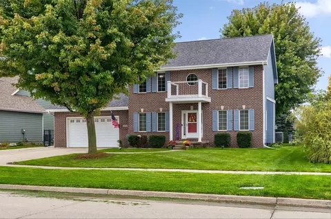 1006 4th Ave NW, Altoona, IA 50009