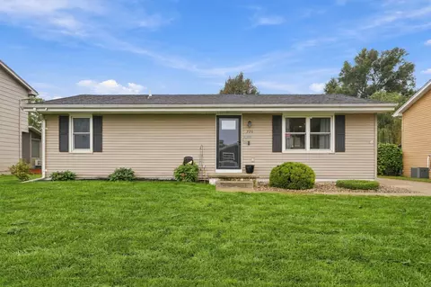 720 NE 5th St, Grimes, IA 50111