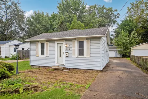 1325 Geil Ave, Des Moines, IA 50315