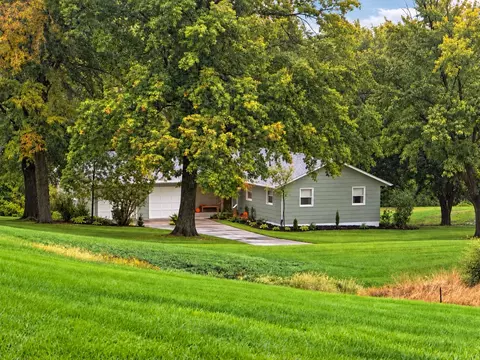215 Sheriff Ave, Oskaloosa, IA 52577