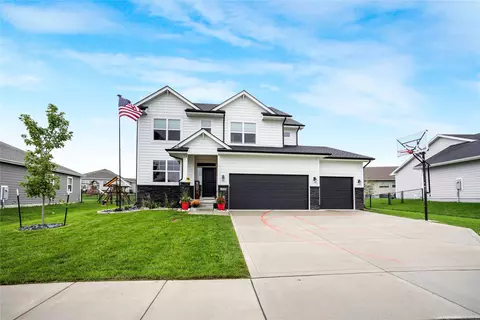 1425 NE Poplar Ct, Grimes, IA 50111