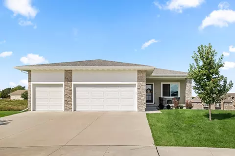 922 Tuscany Dr SE, Altoona, IA 50009