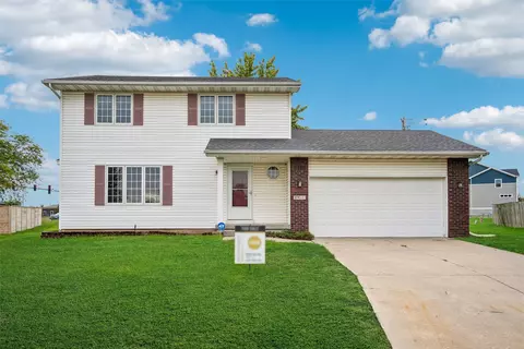 2910 NW 17th Ct, Ankeny, IA 50023