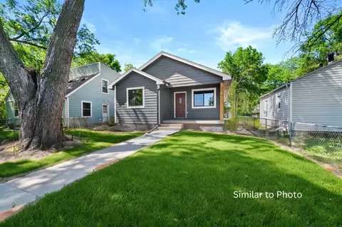 2532 Onawa St, Des Moines, IA 50317