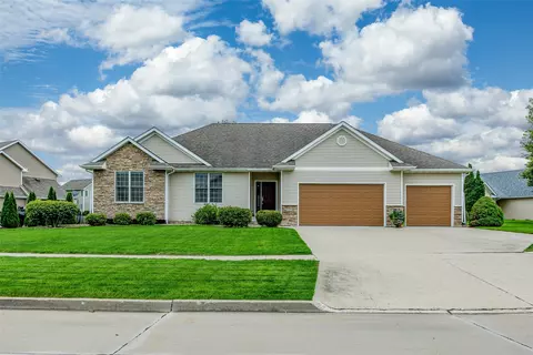 4006 SW Bluegrass Dr, Ankeny, IA 50023