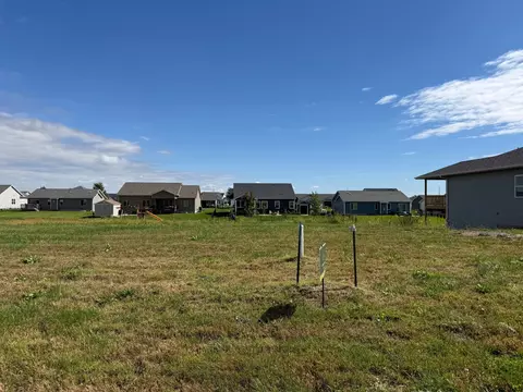 952 Wild Oak Dr, Huxley, IA 50124