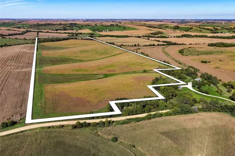 000 220th St, Guthrie Center, IA 50115