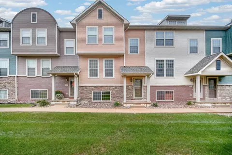 3600 SE Glenstone Dr #306, Grimes, IA 50111