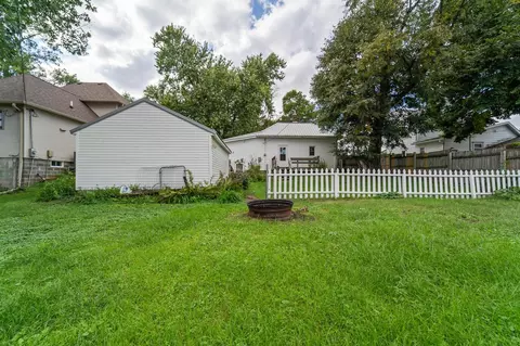 Exterior - 419 4th St, Colo, IA 50056 photo 4 of 5