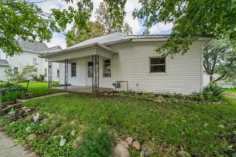 Exterior - 419 4th St, Colo, IA 50056 photo 1 of 5