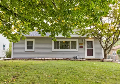 1505 61st St, Des Moines, IA 50311