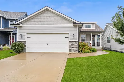 2001 NE Cypress Cir, Grimes, IA 50111