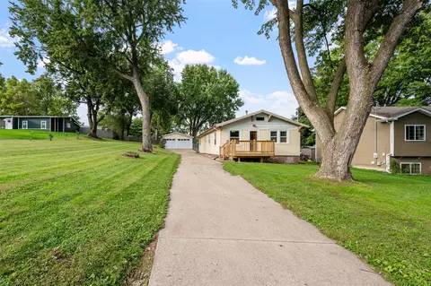 3316 E Shawnee Ave, Des Moines, IA 50317