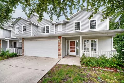 2100 Meadow Chase Ln #206, Des Moines, IA 50320