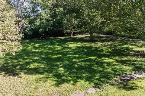 219 S 11th St, Adel, IA 50003