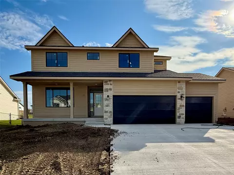 2607 NW Fairfield Dr, Ankeny, IA 50023
